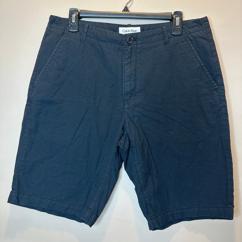 Calvin Klein Navy Blue & Black Striped Cotton Bermuda Shorts Mens Size W32/L11
